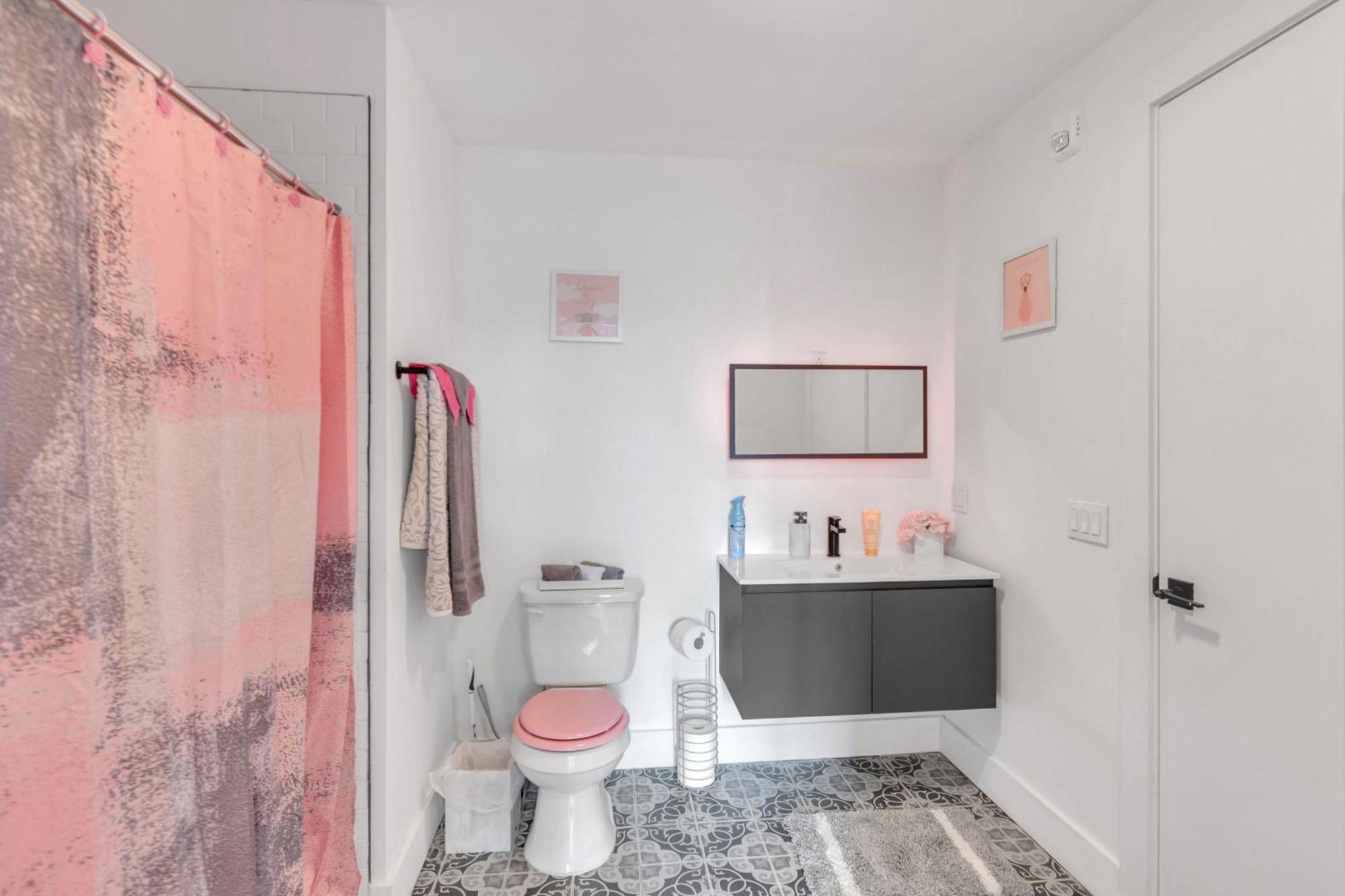 Pink Heaven Indoor Pool, Free Parking, Near Nyc Leilighet Elizabeth Eksteriør bilde